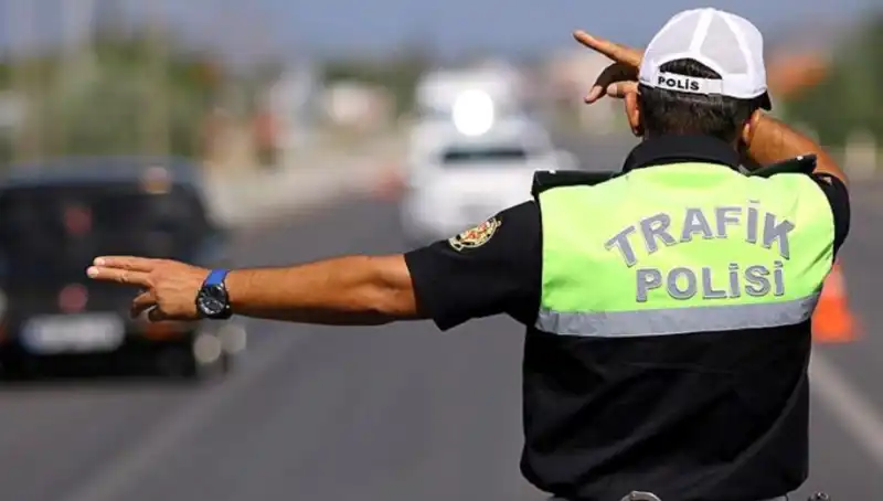 Isparta’da Trafik Denetiminde Hız Kesildi: 1 Haftada Bin 593 Sürücüye Cezayı Aldı