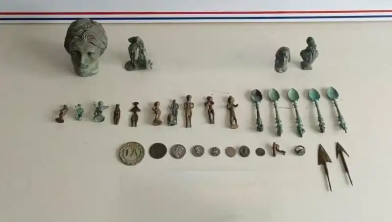 Roma Döneminin Gizemli Eserlerine El Konuldu: Tarih Gözler Önünde!