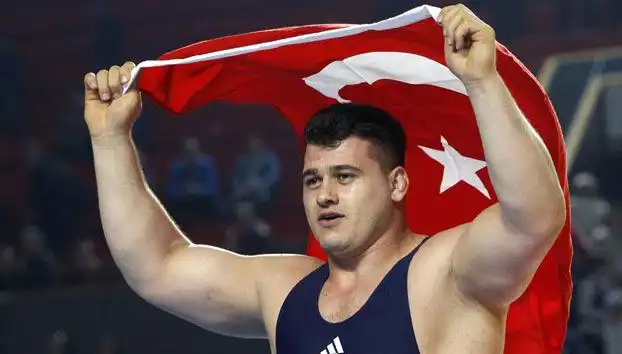 Milli Güreşçi Rıza Kayaalp'e Şok Men Cezası: Olayın Perde Arkası Neler?