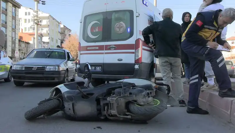 Tavşanlı’da Trafik Kazasında İki Kişi Yaralandı: Detaylar Ortaya Çıktı