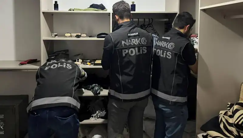 Uyuşturucu Operasyonunda F Serisi Dolar Ele Geçirildi, Dev Operasyonun Detayları Ortaya Çıktı