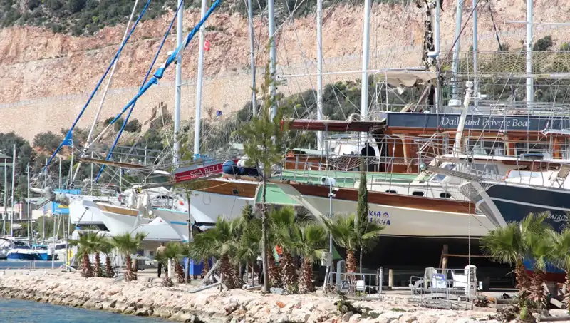Kaş’ta Gezi Tekneleri Sezon Açılışına Gün Sayıyor!