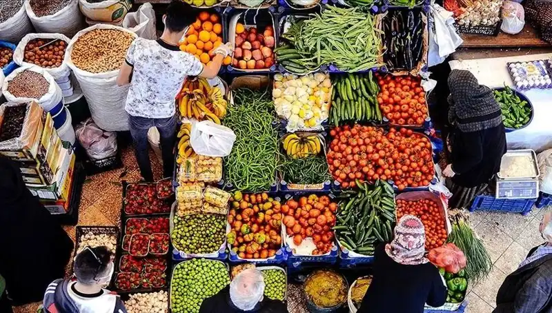 Türkiye'deki Marketlerde Pestisit Korkusu: 155 Üründe Şok Edici Sonuçlar