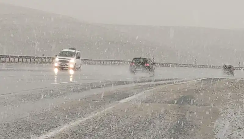 Kar Ne Zaman Geldi? Nisan'da Bahar Yerine Kış Sürprizi