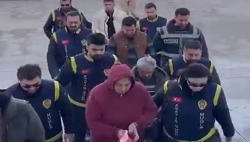 7 Yıl Sonra Ortaya Çıkan Korkunç Gerçek: Bebek, Çikolata Poşeti ve Şok Edici Detaylar