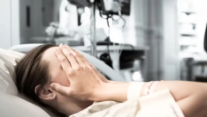 32 Yaşındaki Genç Kadının Şok Edici Hastalığı: Doktorlar Ne Olacaklarını Bilmiyordu