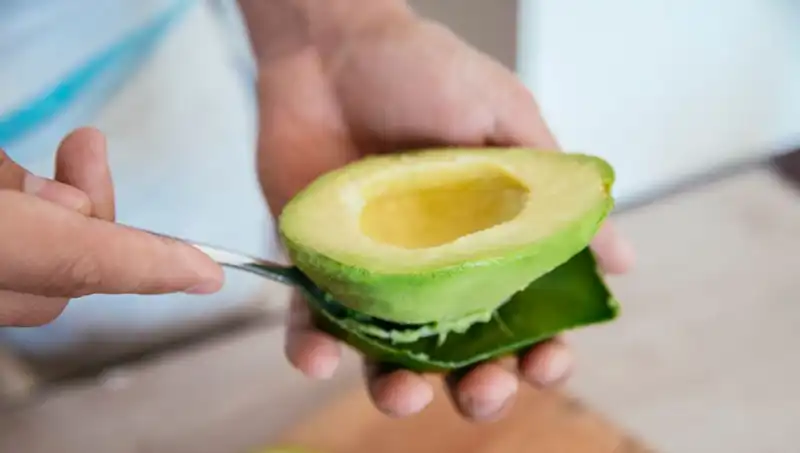 Avokado Yağlarının Sağlık Üzerindeki Etkisi: Gerçekten Faydaları Var mı?