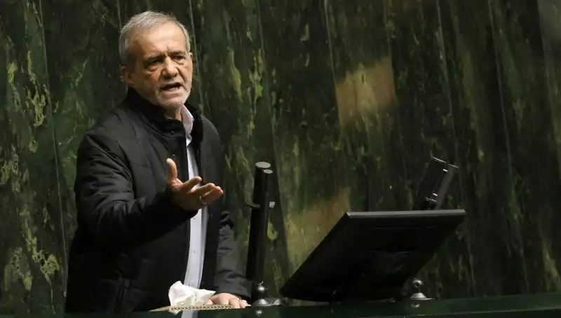 Halk Ekonomik Krizle Mücadele Ederken Lüks Seyahat Skandalı Patlak Verdi!